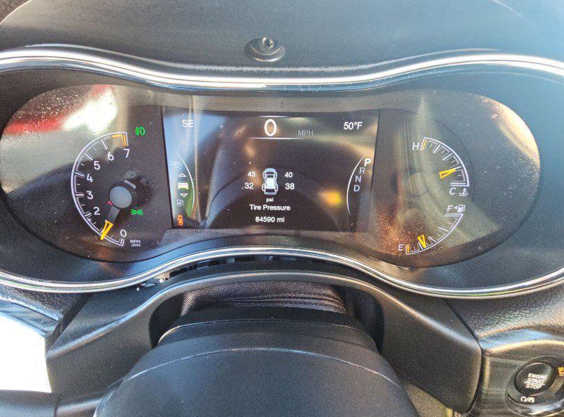 used 2021 Jeep Grand Cherokee car, priced at $16,784