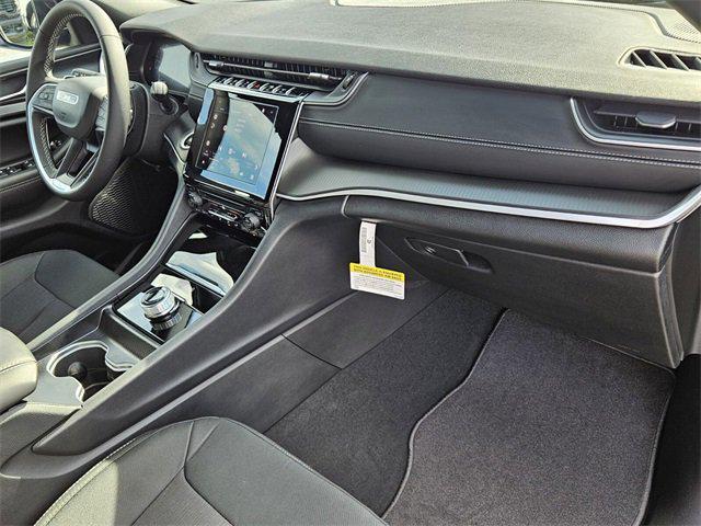 new 2025 Jeep Grand Cherokee car, priced at $37,339