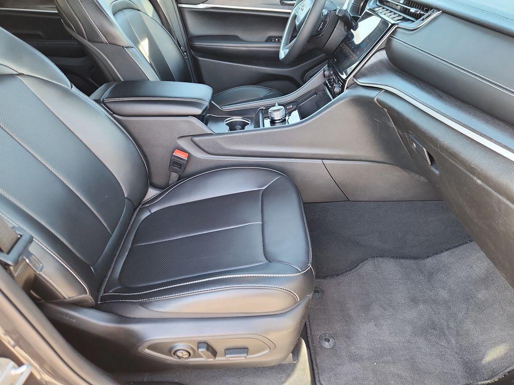 used 2024 Jeep Grand Cherokee L car, priced at $34,145