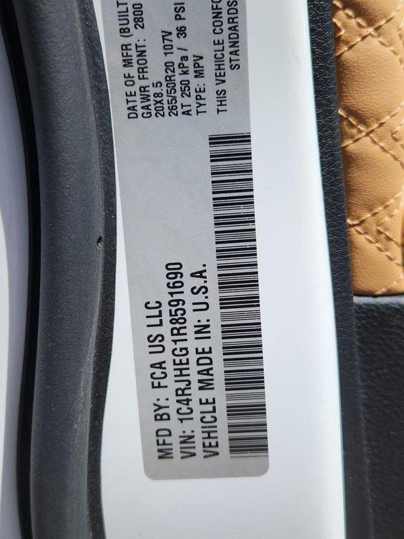 used 2024 Jeep Grand Cherokee car, priced at $50,211