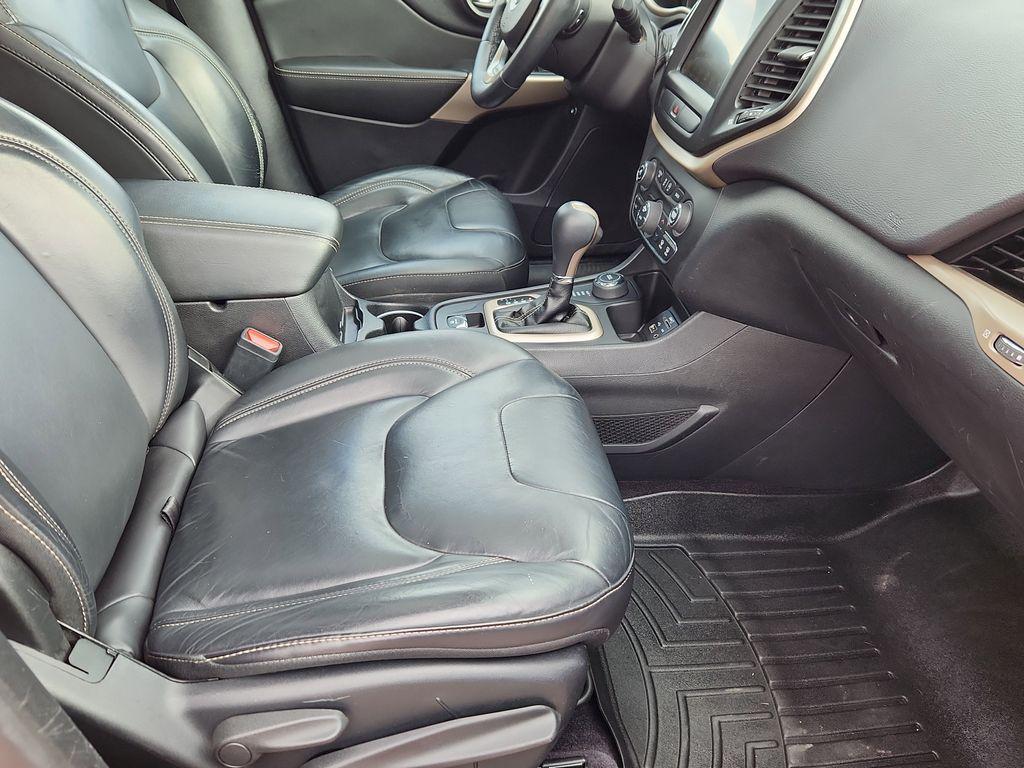 used 2017 Jeep Cherokee car, priced at $15,779