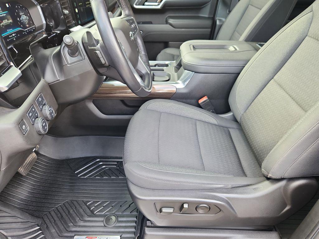 used 2022 Chevrolet Silverado 1500 car, priced at $41,421