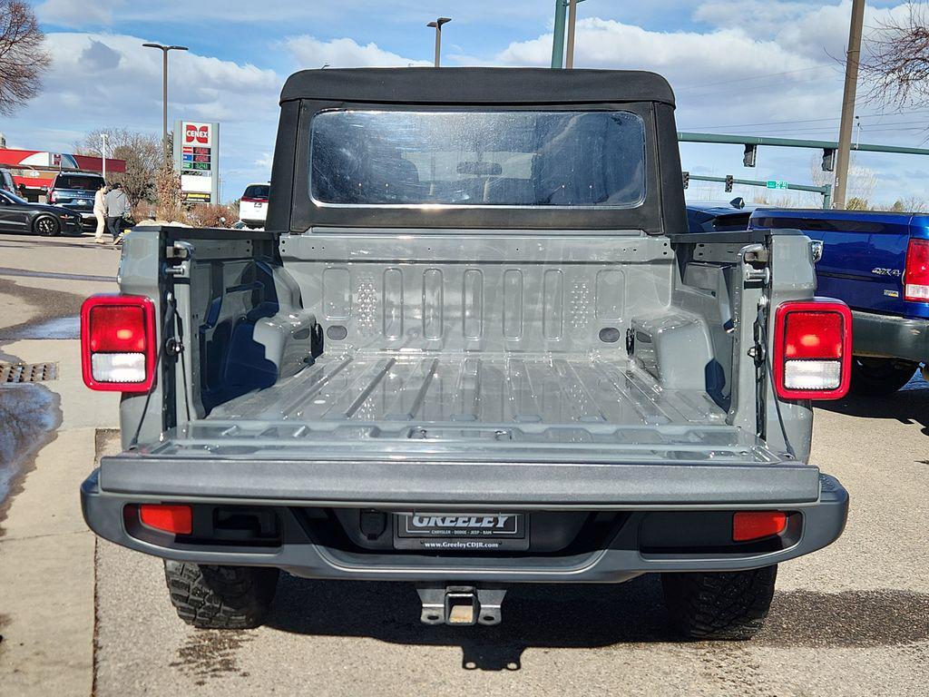 used 2023 Jeep Gladiator car, priced at $27,774