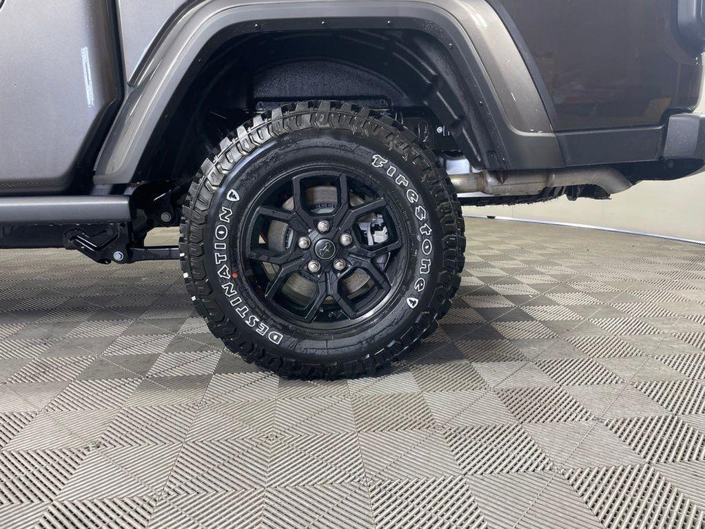 new 2026 Jeep Gladiator car, priced at $48,268