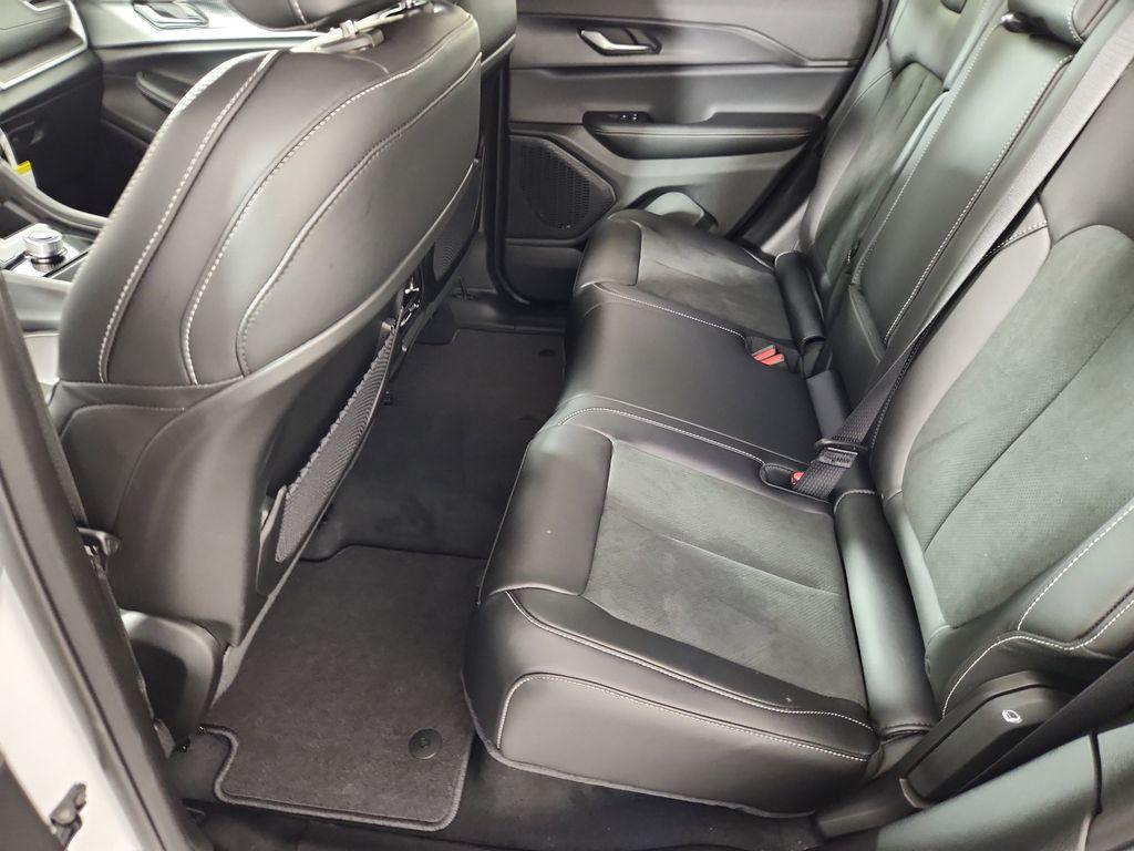 new 2025 Jeep Grand Cherokee car, priced at $40,422