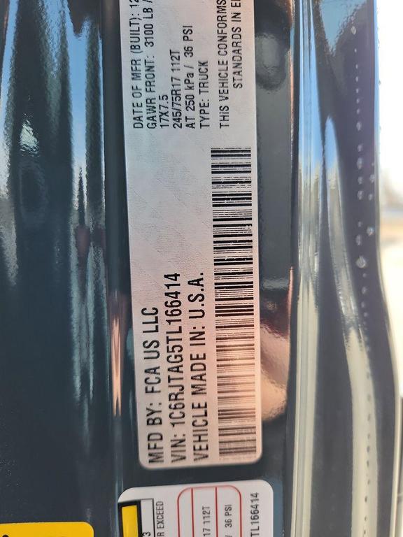 new 2026 Jeep Gladiator car, priced at $50,620