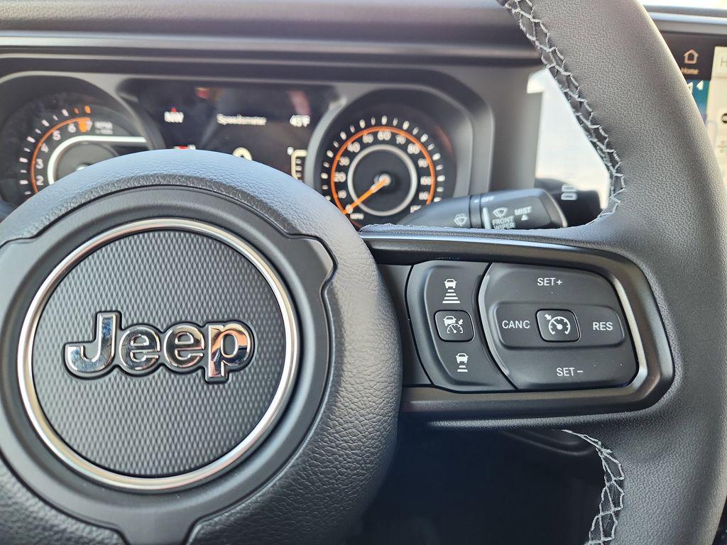 new 2026 Jeep Gladiator car, priced at $50,620