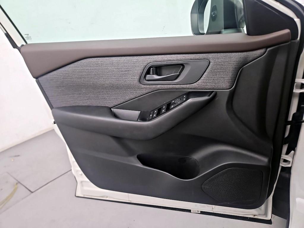 used 2023 Nissan Rogue car, priced at $21,998