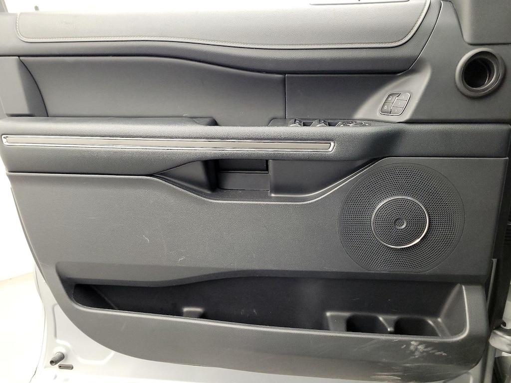 used 2024 Ford Expedition car, priced at $40,998