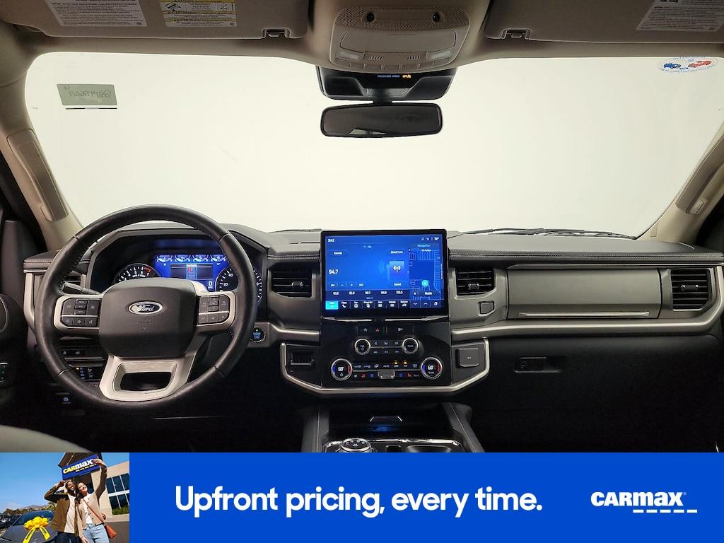 used 2024 Ford Expedition car, priced at $40,998