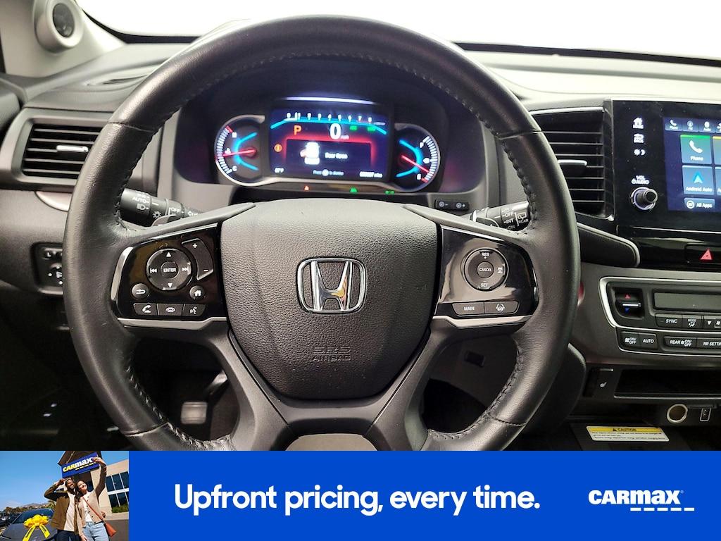used 2022 Honda Pilot car, priced at $27,998