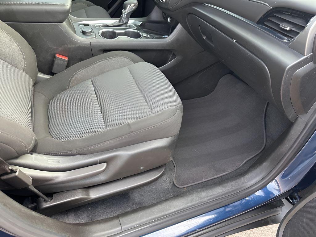 used 2023 Chevrolet Traverse car, priced at $23,395