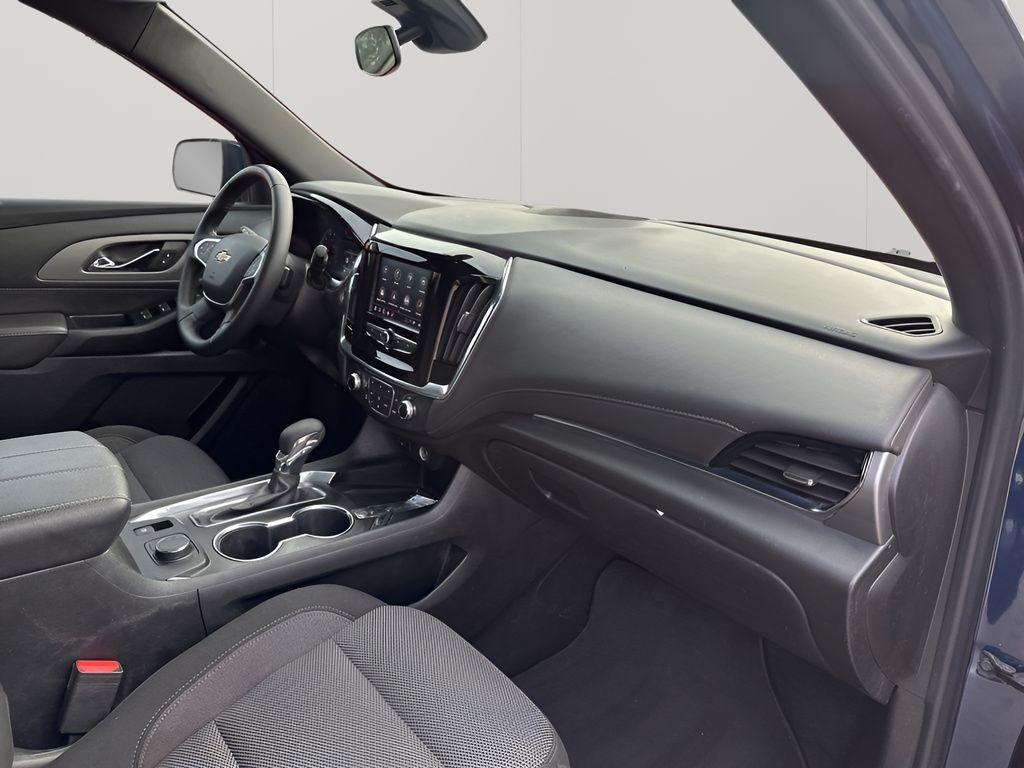 used 2023 Chevrolet Traverse car, priced at $23,395