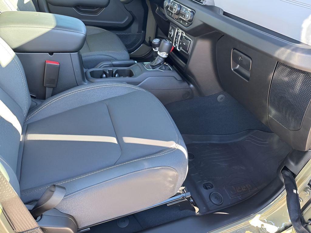 new 2026 Jeep Wrangler car, priced at $34,273