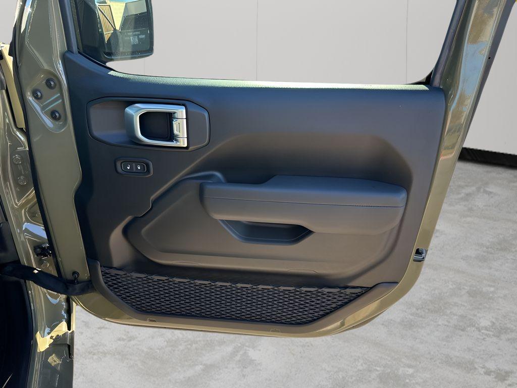 new 2026 Jeep Wrangler car, priced at $34,273