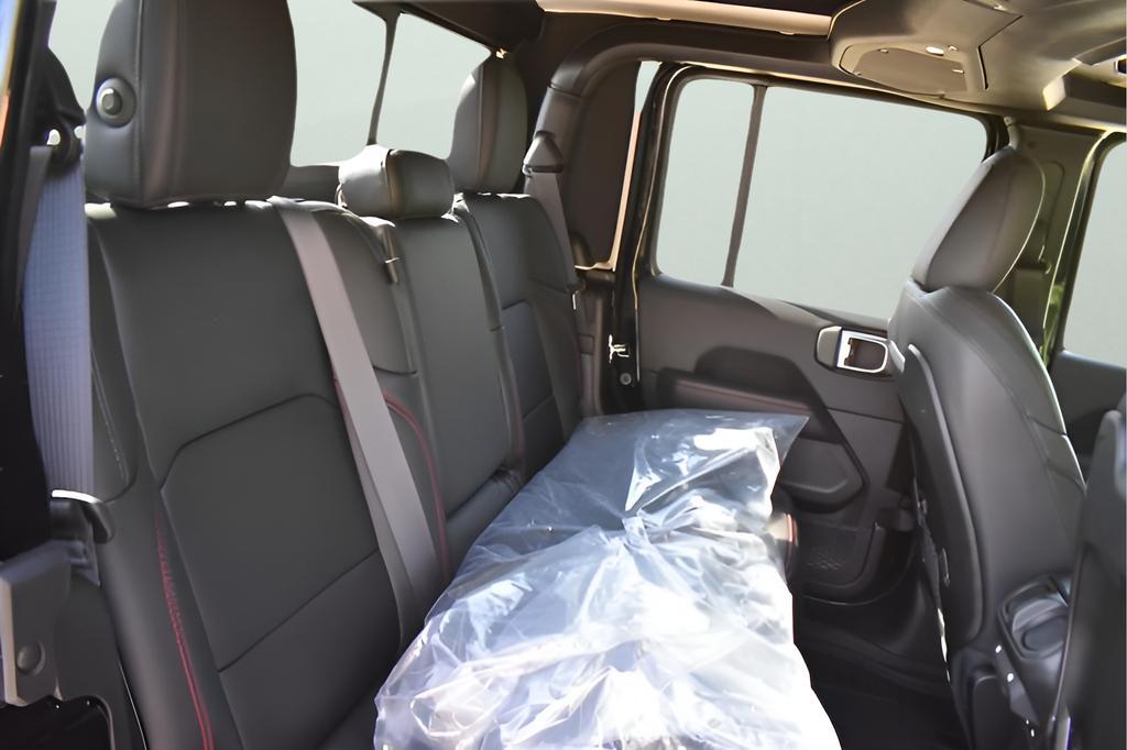 new 2025 Jeep Gladiator car, priced at $54,005