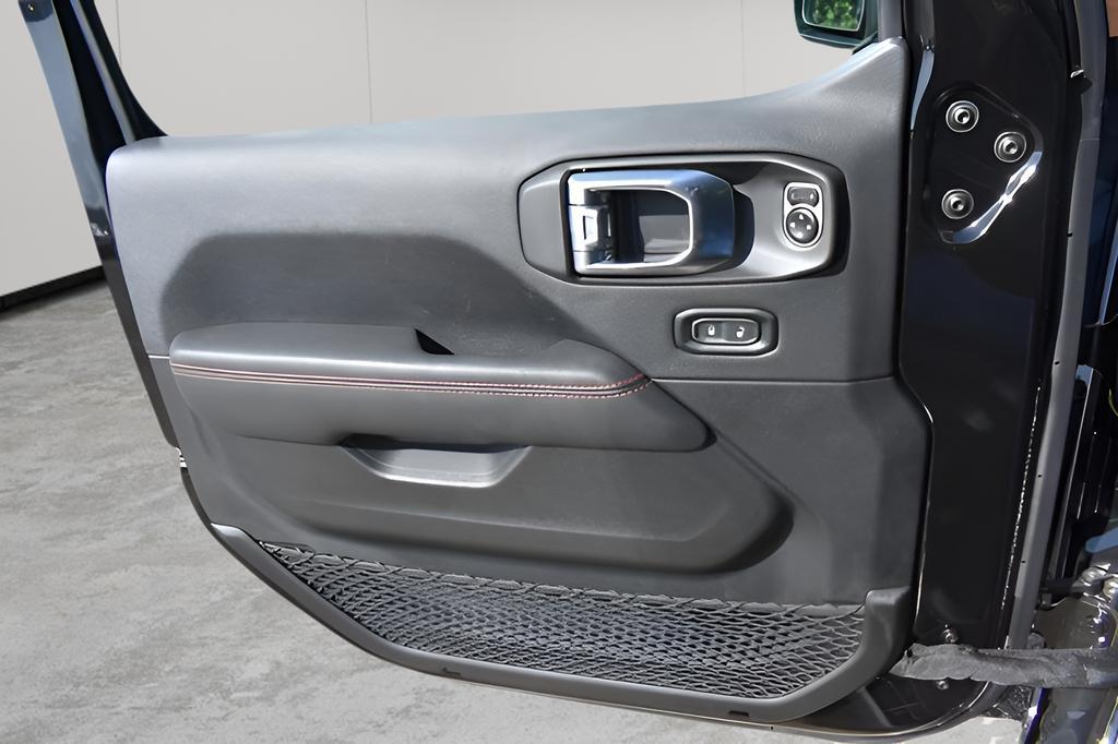 new 2025 Jeep Gladiator car, priced at $54,005