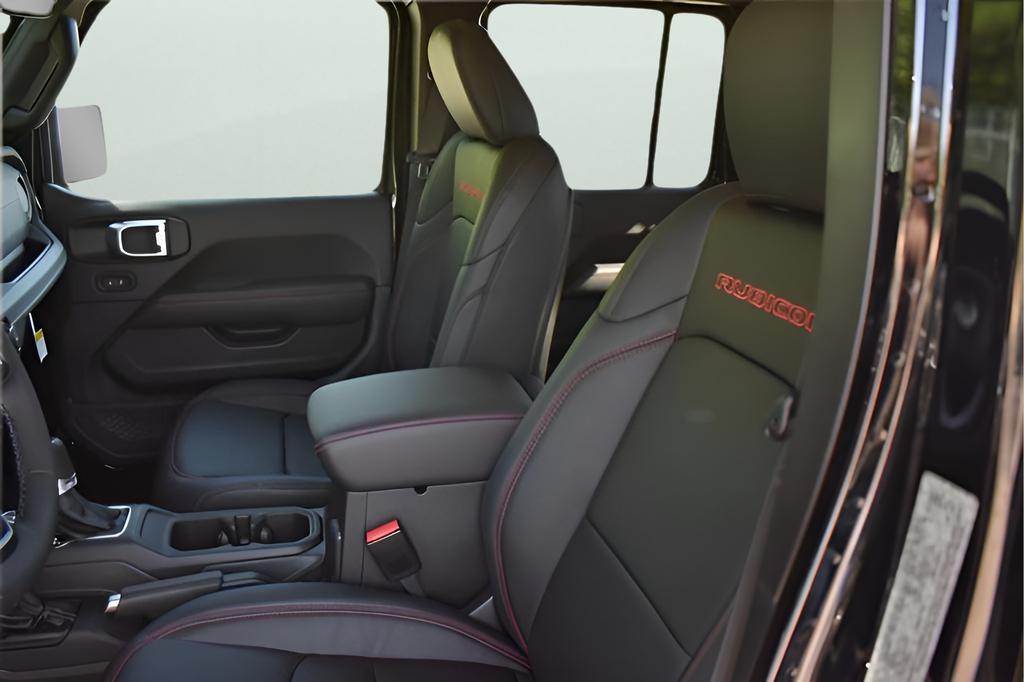 new 2025 Jeep Gladiator car, priced at $54,005