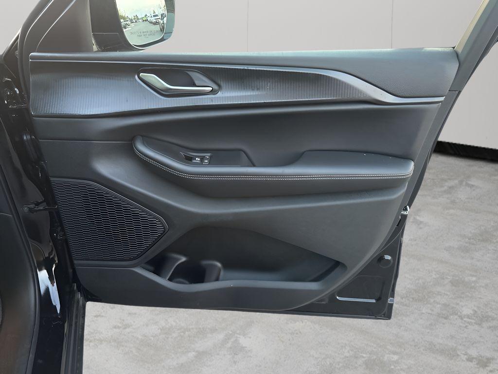 new 2025 Jeep Grand Cherokee L car, priced at $37,206