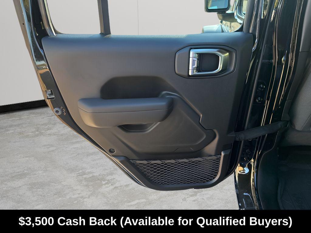 new 2026 Jeep Wrangler car, priced at $36,709