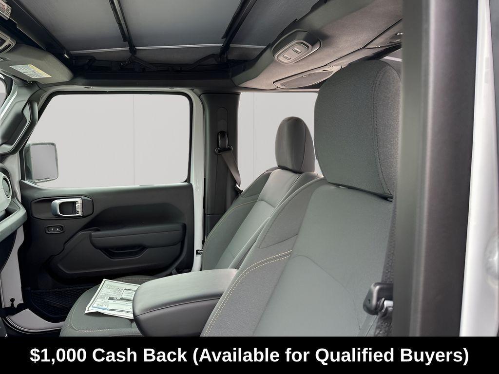 new 2026 Jeep Wrangler car, priced at $36,043