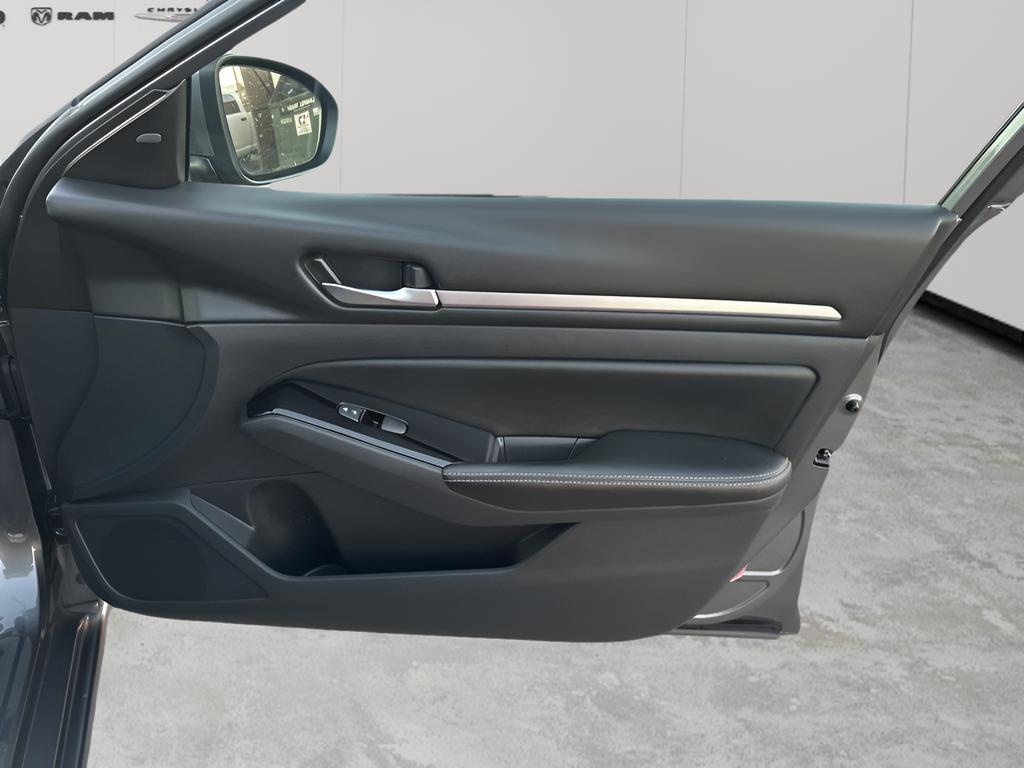 used 2023 Nissan Altima car, priced at $23,995