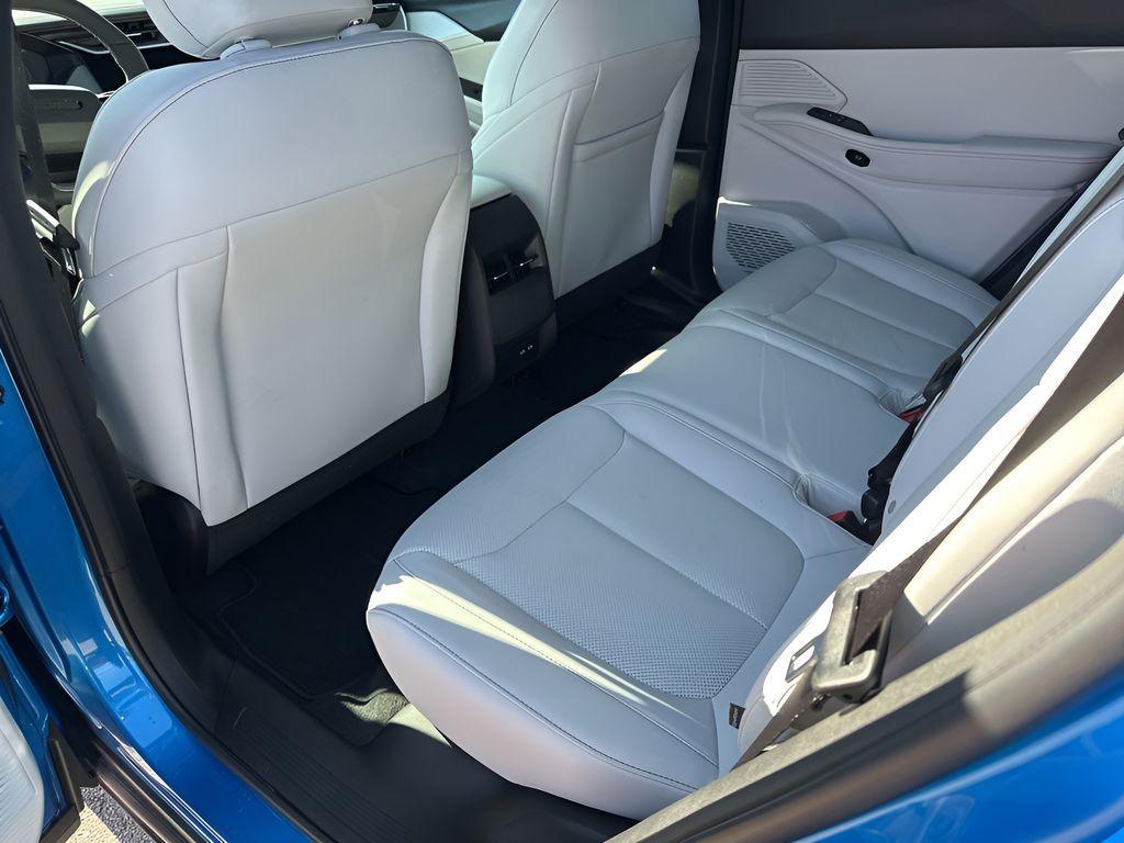 new 2026 Jeep Cherokee car, priced at $41,715