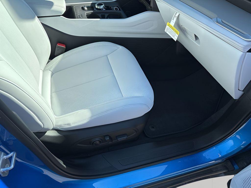 new 2026 Jeep Cherokee car, priced at $41,715