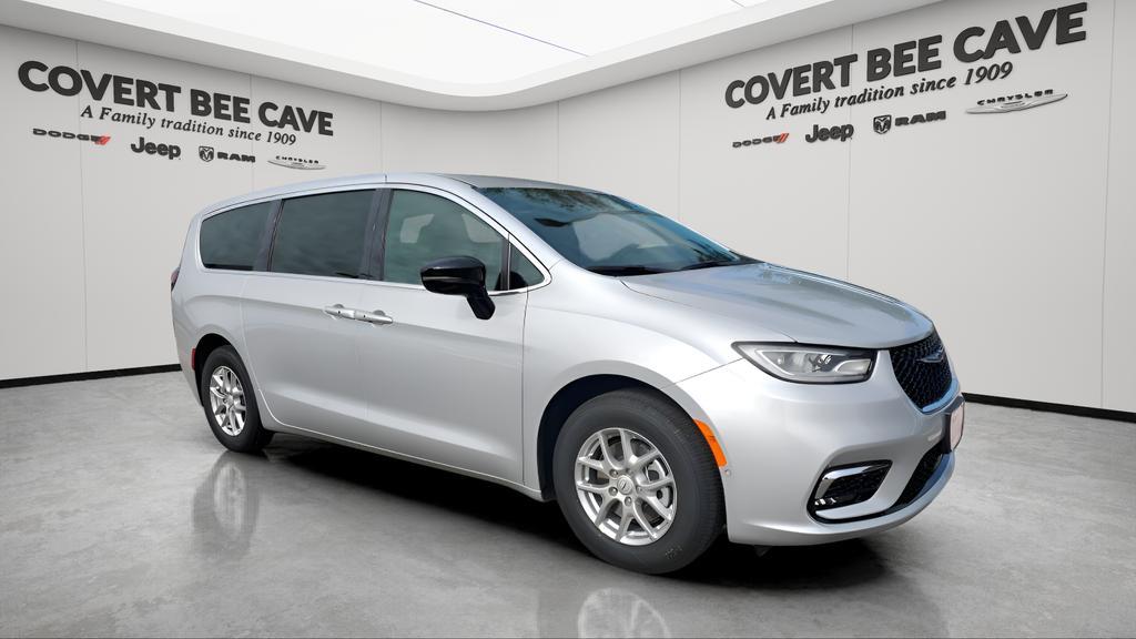 new 2026 Chrysler Pacifica car, priced at $39,640