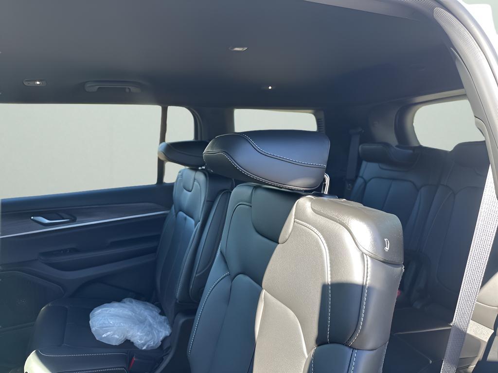 new 2025 Jeep Grand Cherokee L car, priced at $38,743