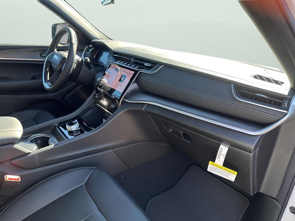 new 2025 Jeep Grand Cherokee L car, priced at $38,743