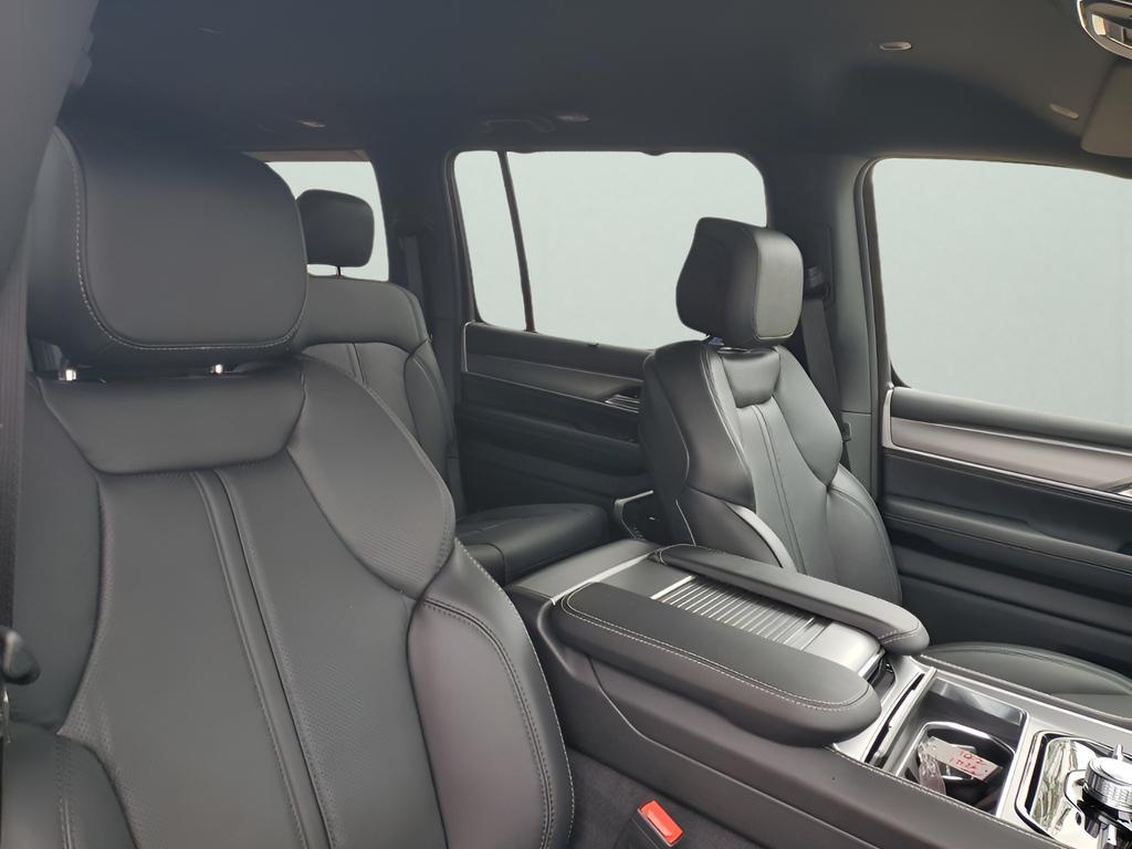 new 2026 Jeep Grand Wagoneer car, priced at $76,655