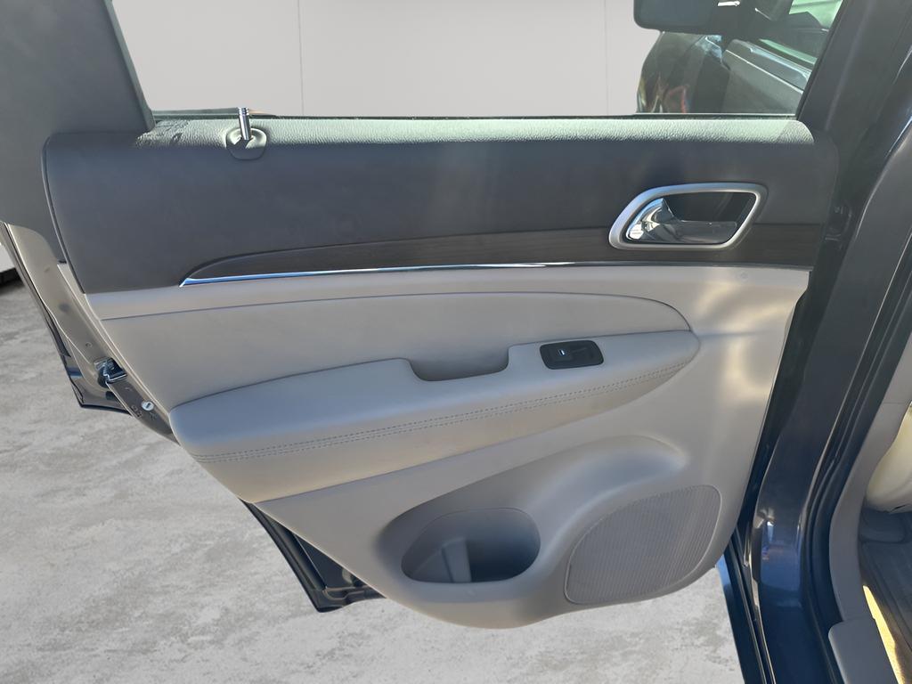 used 2017 Jeep Grand Cherokee car, priced at $12,658