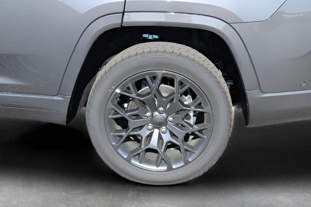 new 2025 Jeep Grand Cherokee L car, priced at $62,905