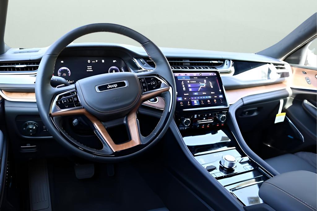 new 2025 Jeep Grand Cherokee L car, priced at $62,905
