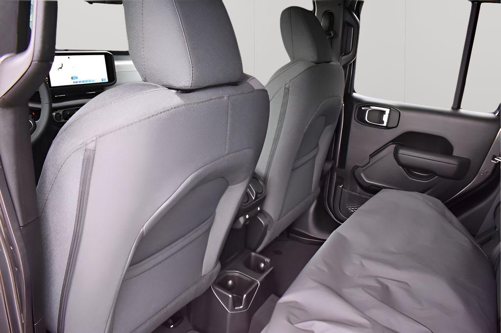 new 2025 Jeep Gladiator car, priced at $40,151