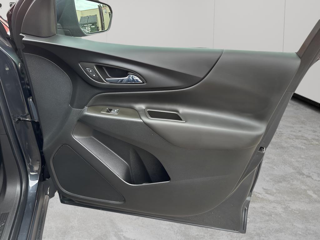 used 2023 Chevrolet Equinox car, priced at $20,899