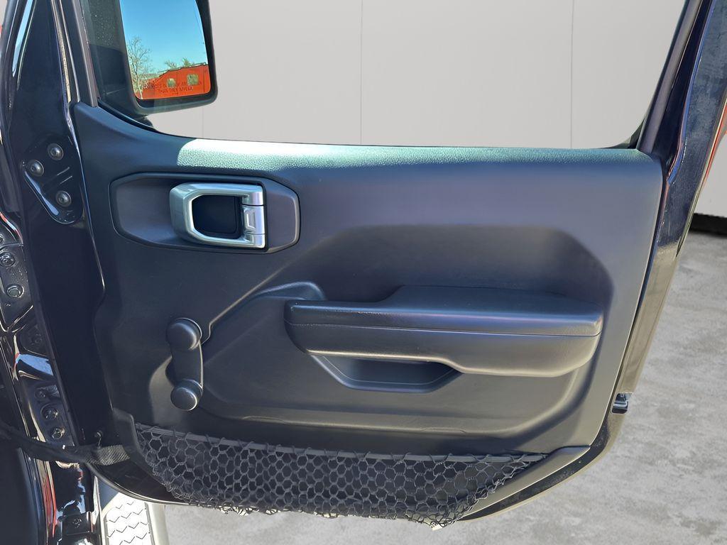 used 2021 Jeep Wrangler Unlimited car, priced at $27,993