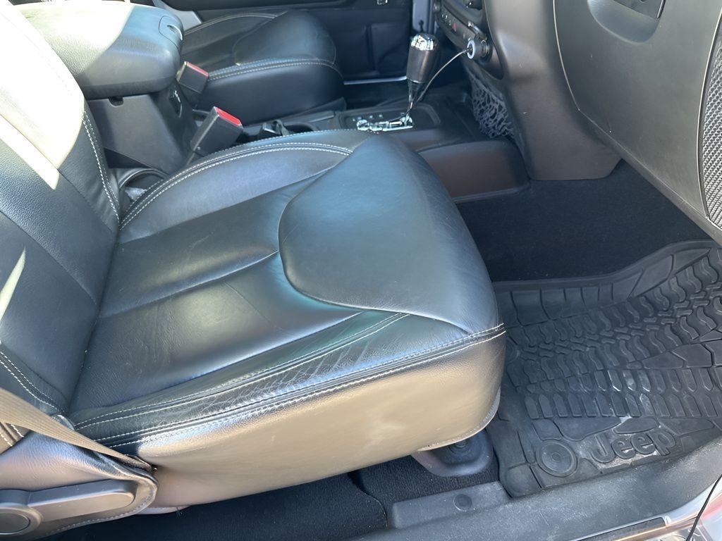 used 2015 Jeep Wrangler Unlimited car, priced at $16,516