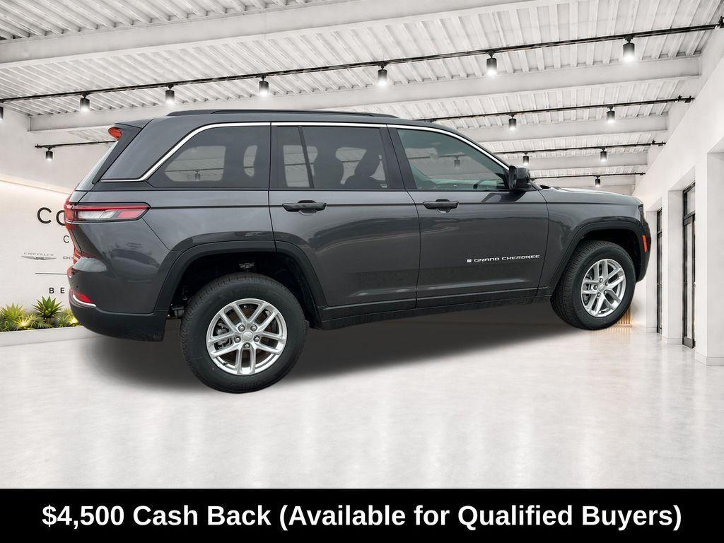 new 2026 Jeep Grand Cherokee car, priced at $34,088