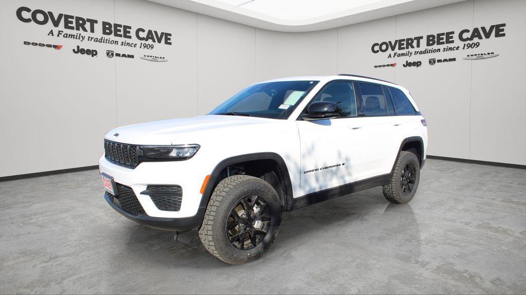 new 2025 Jeep Grand Cherokee car, priced at $46,882