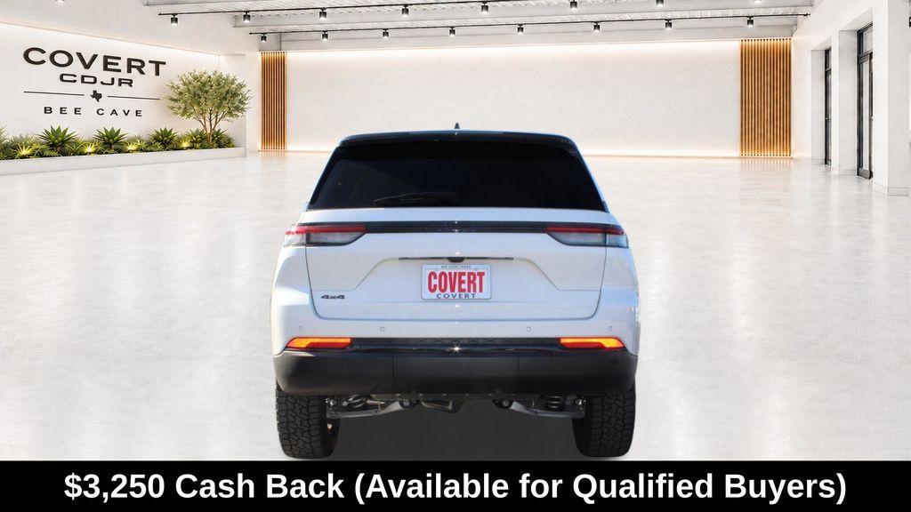 new 2025 Jeep Grand Cherokee car, priced at $48,137