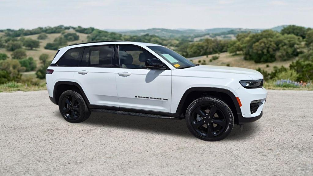 used 2024 Jeep Grand Cherokee car, priced at $33,954