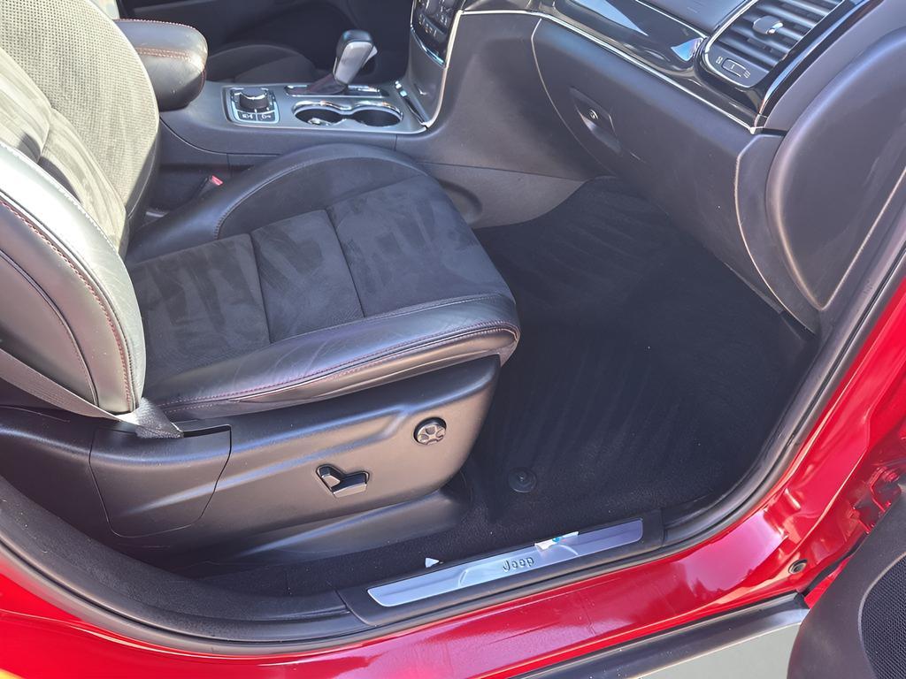 used 2019 Jeep Grand Cherokee car, priced at $18,397