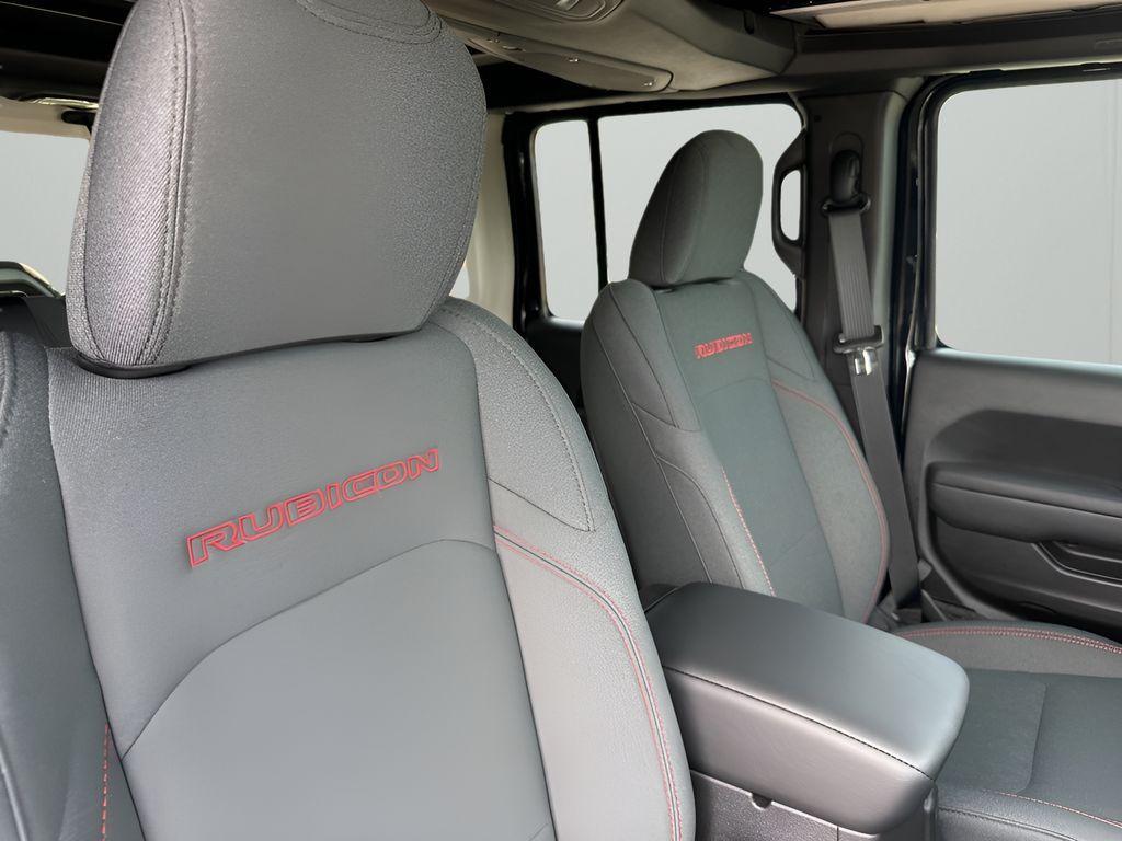 new 2025 Jeep Wrangler car, priced at $67,395