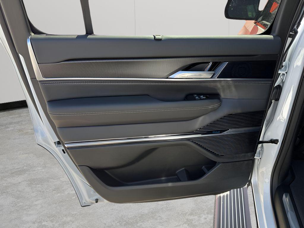 new 2026 Jeep Grand Wagoneer car, priced at $91,813