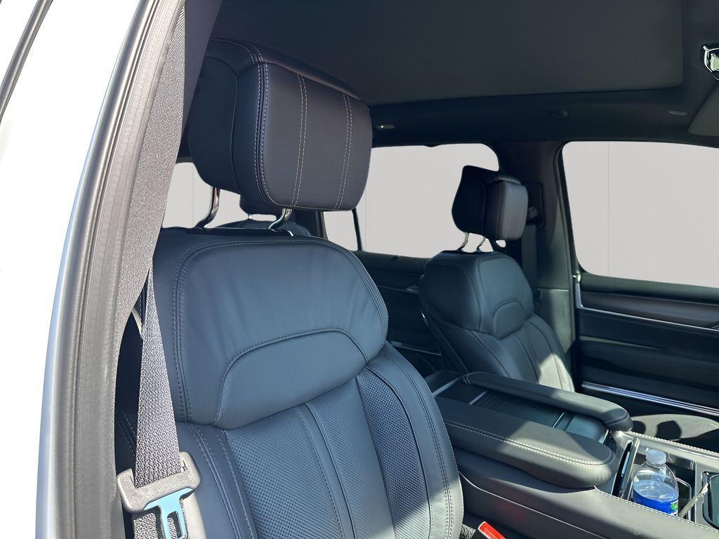 new 2026 Jeep Grand Wagoneer car, priced at $91,813