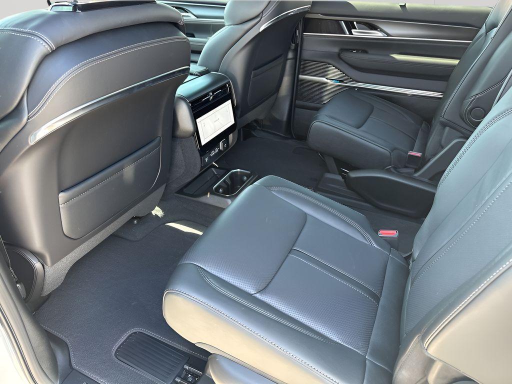 new 2026 Jeep Grand Wagoneer car, priced at $91,813