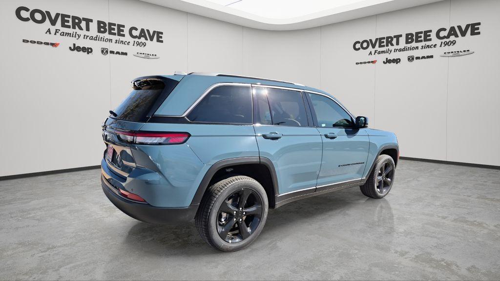 new 2026 Jeep Grand Cherokee car, priced at $50,074