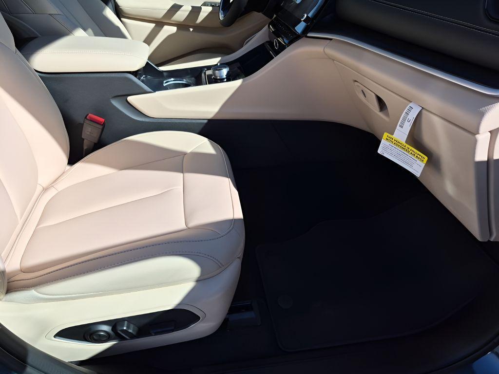 new 2026 Jeep Grand Cherokee car, priced at $50,074